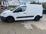 Peugeot Partner Tepee Tepee Esplanade HDi FAP 75 1.6... - Peugeot Partner Tepee aus 2013