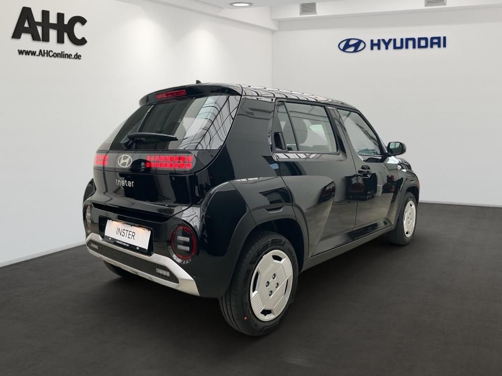 Fahrzeugabbildung Hyundai INSTER EV 42 kWh Select KlimaA Navi PDC KAM