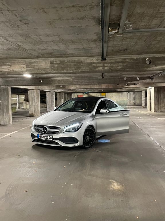 Image of Mercedes-Benz CLA 200
