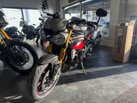 Triumph Speetd Triple R *Extras* Service NEU