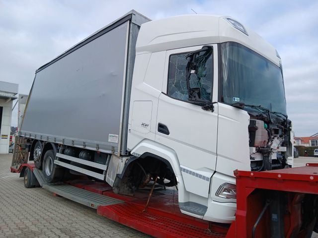 DAF XF 480 FAR 6x2 - Unfallschaden