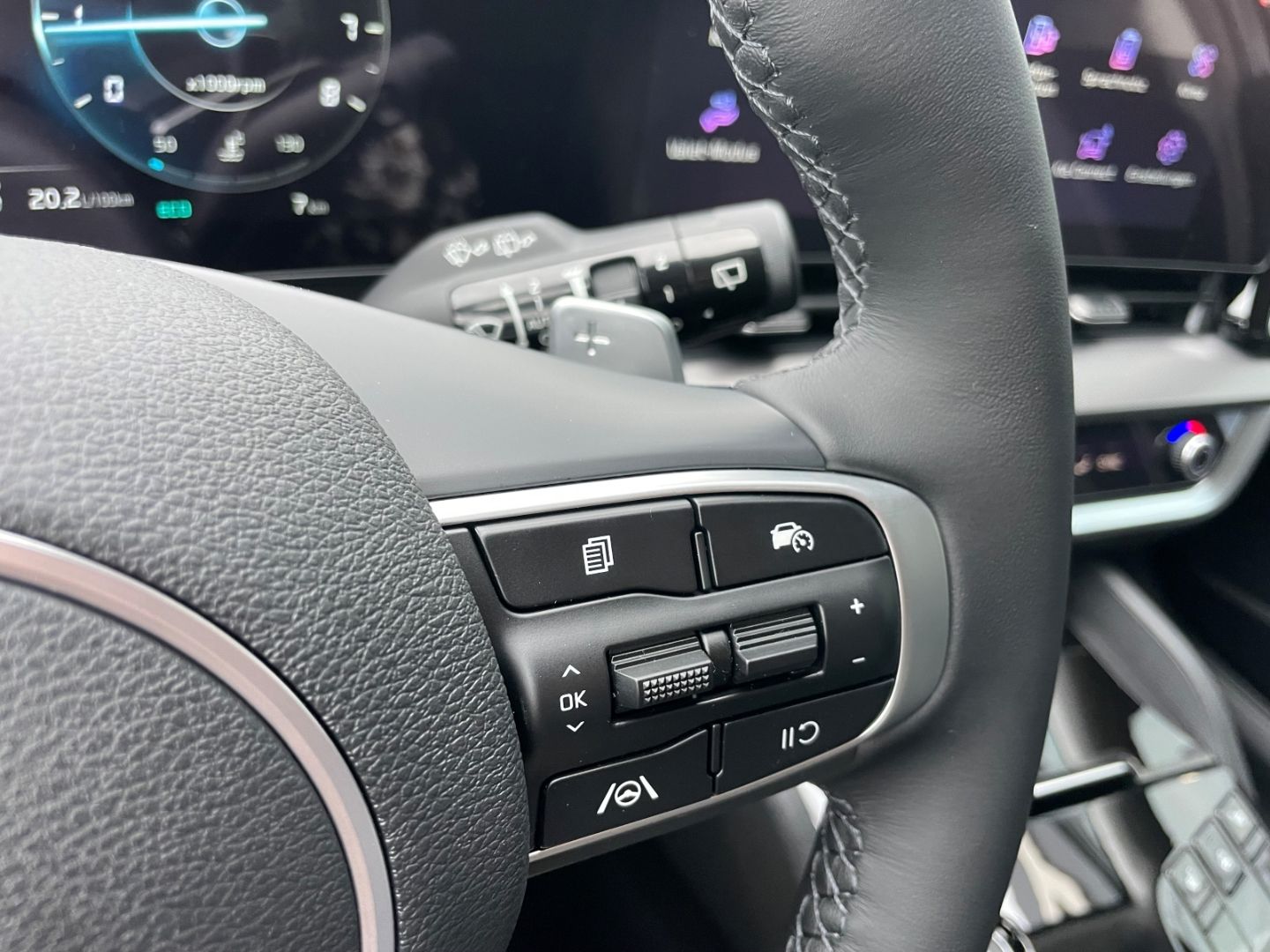 Fahrzeugabbildung Kia Sportage Spirit Mild-Hybrid Navi LED El. Heckkl.