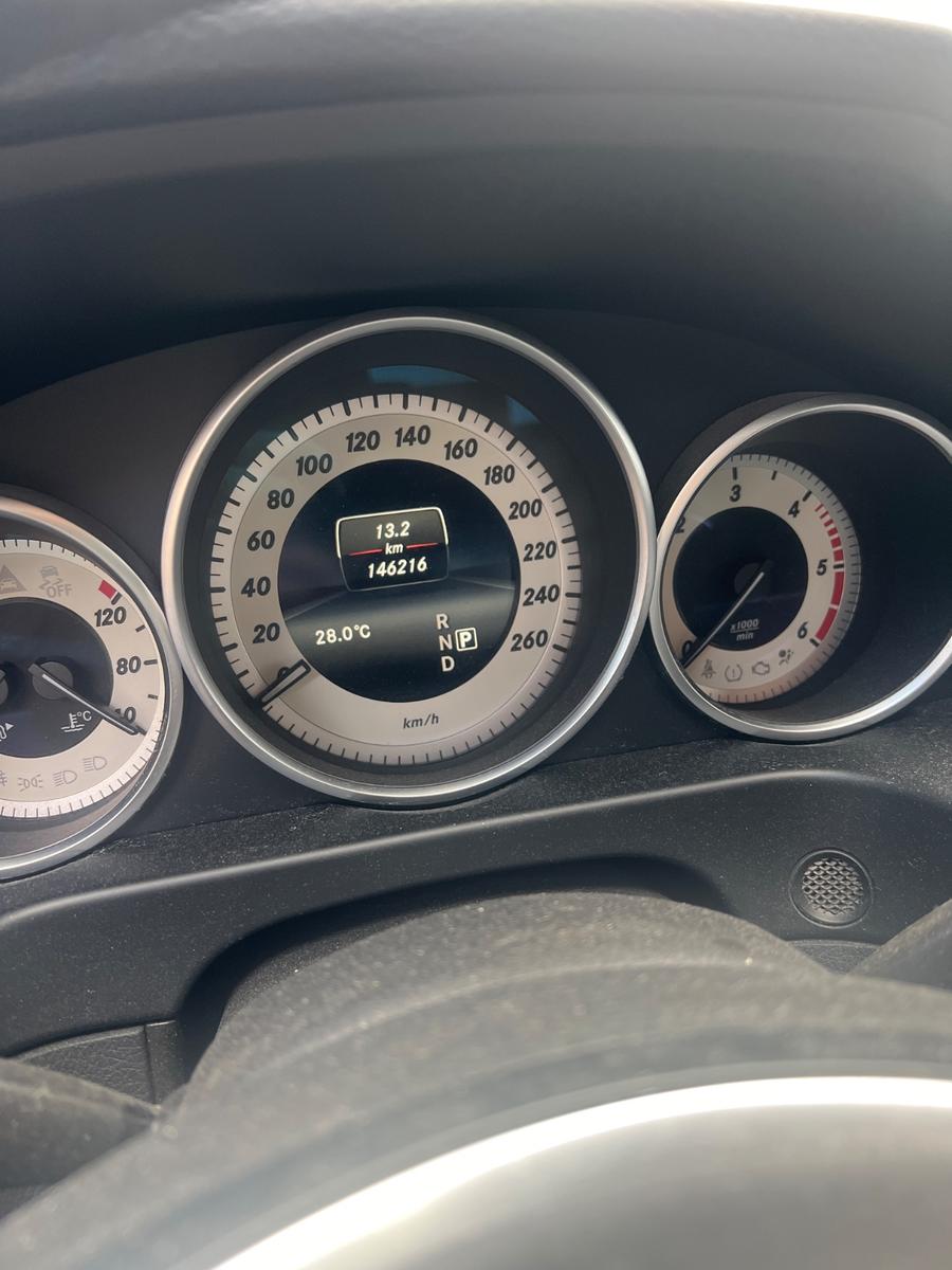 Mercedes-Benz E 220 BlueTEC BE T Edition AVANTG. Auto. Sta...