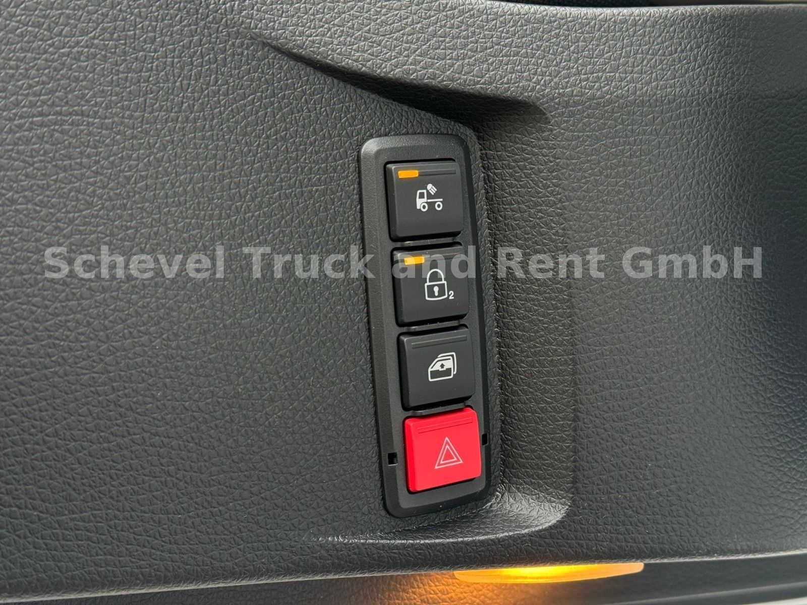 Fahrzeugabbildung MAN TGX 18.480 BL SA GM ACC LDW ADR Retarder