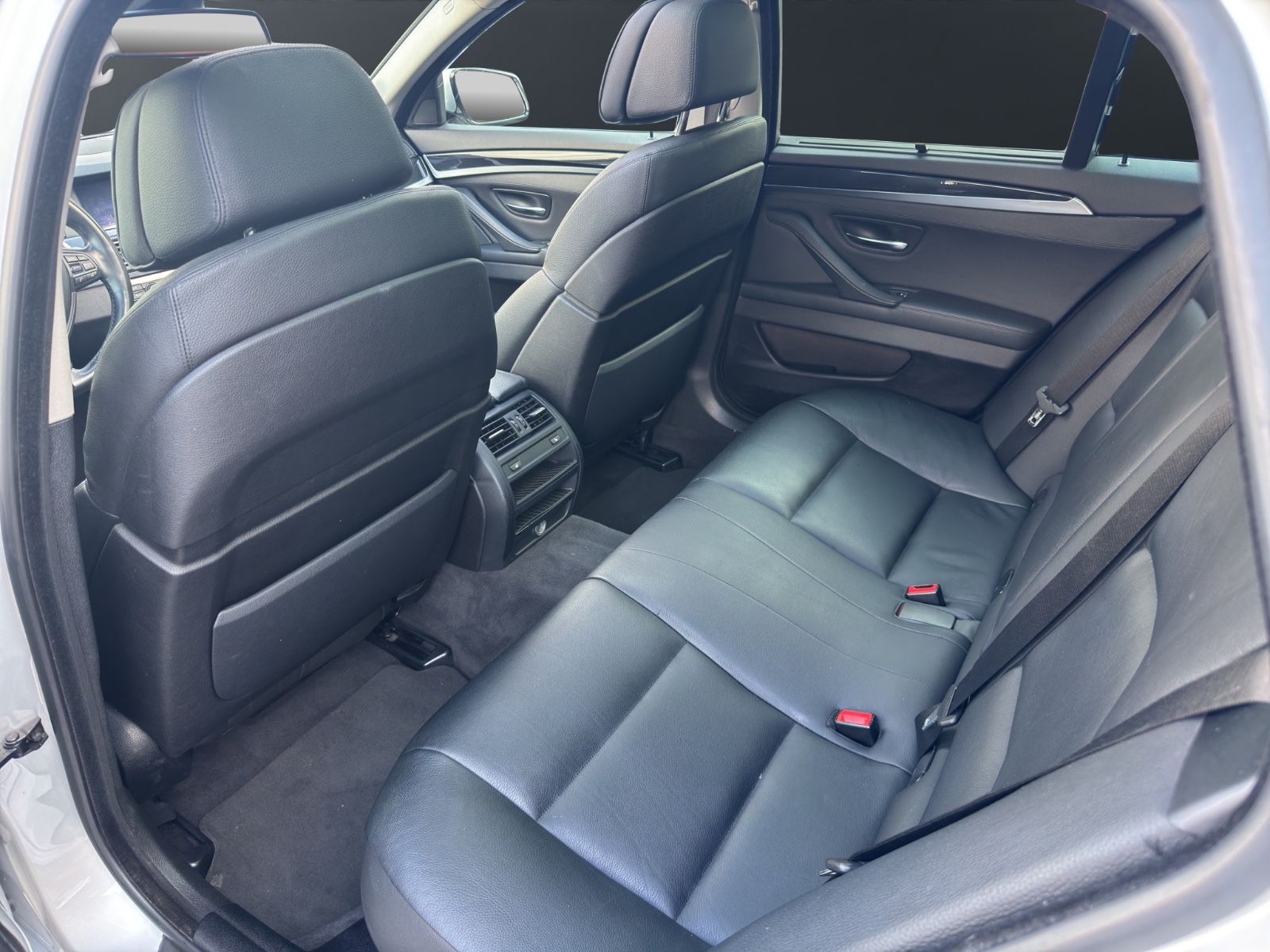 Fahrzeugabbildung BMW 530d Touring*Pano*hinterachslenk*Vollausstattung