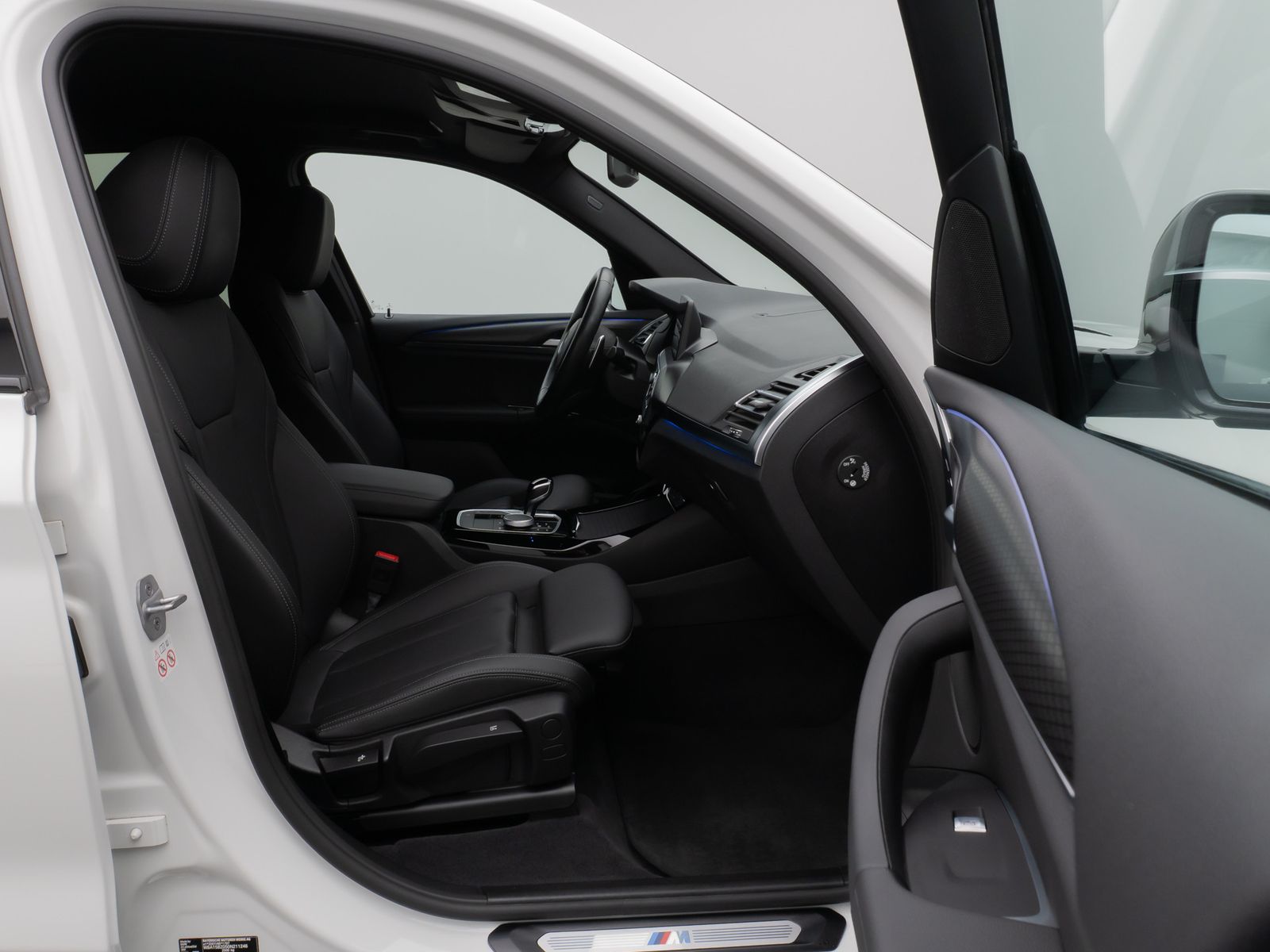 Fahrzeugabbildung BMW X3 xD20d M Sport Kamera DAB HiFi AHK Komfort 19"
