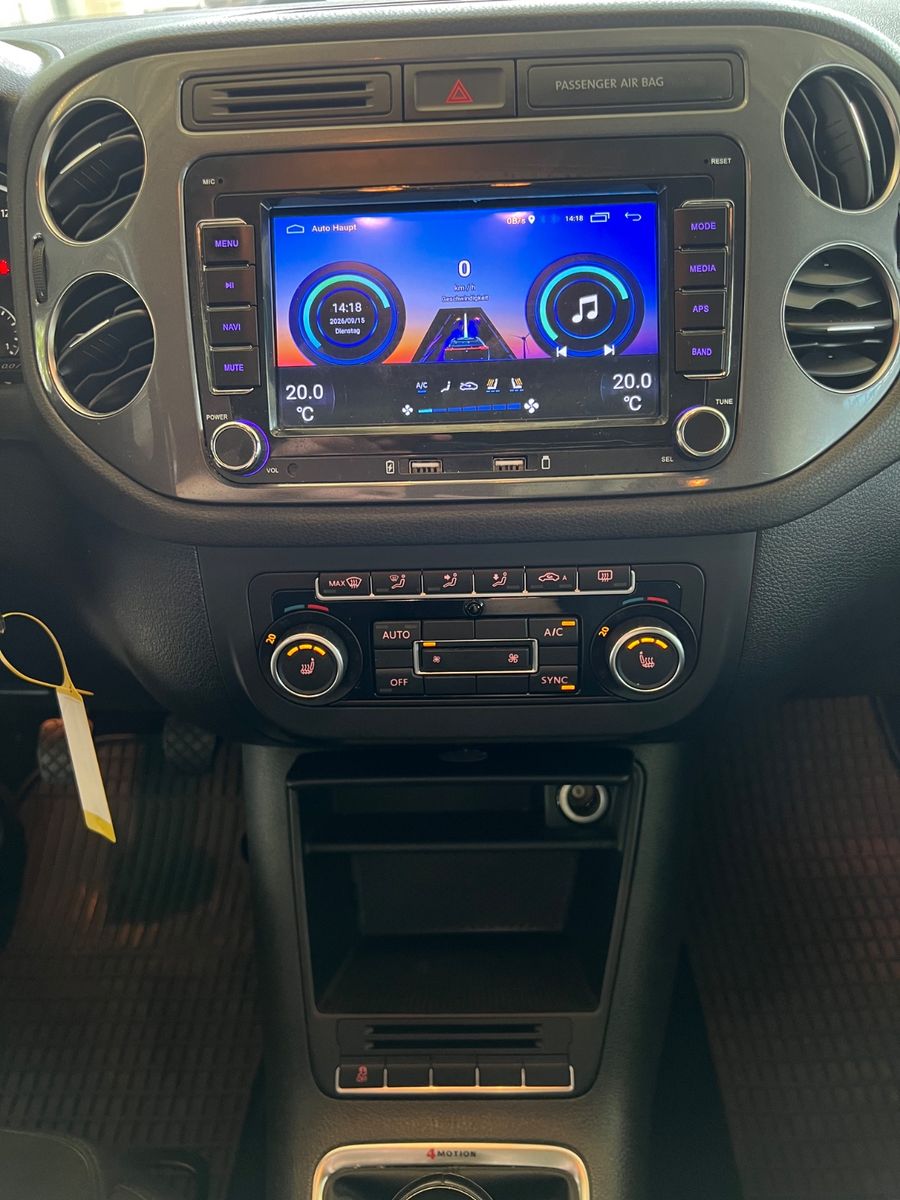 Fahrzeugabbildung Volkswagen Tiguan 2.0TDI Sport & Style 4Motion *PANO*XENON*