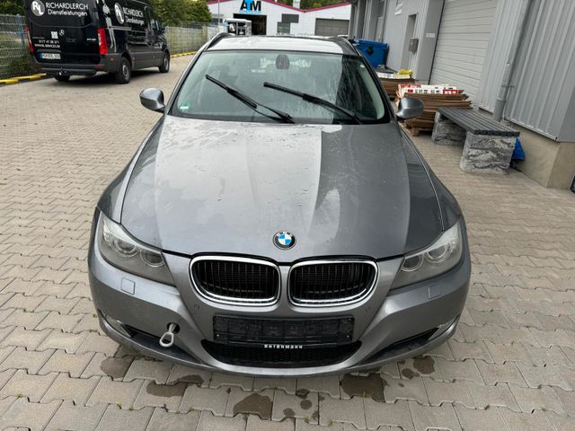 BMW 320d Touring xDrive Wasserschaden 150tkm 1.HAND