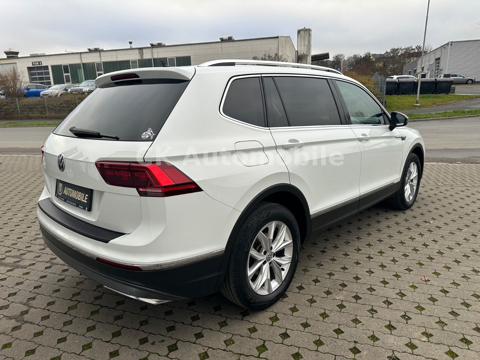 Fahrzeugabbildung Volkswagen Tiguan Allspace Highline 4Motion 2.0 TDI/7 Sitze