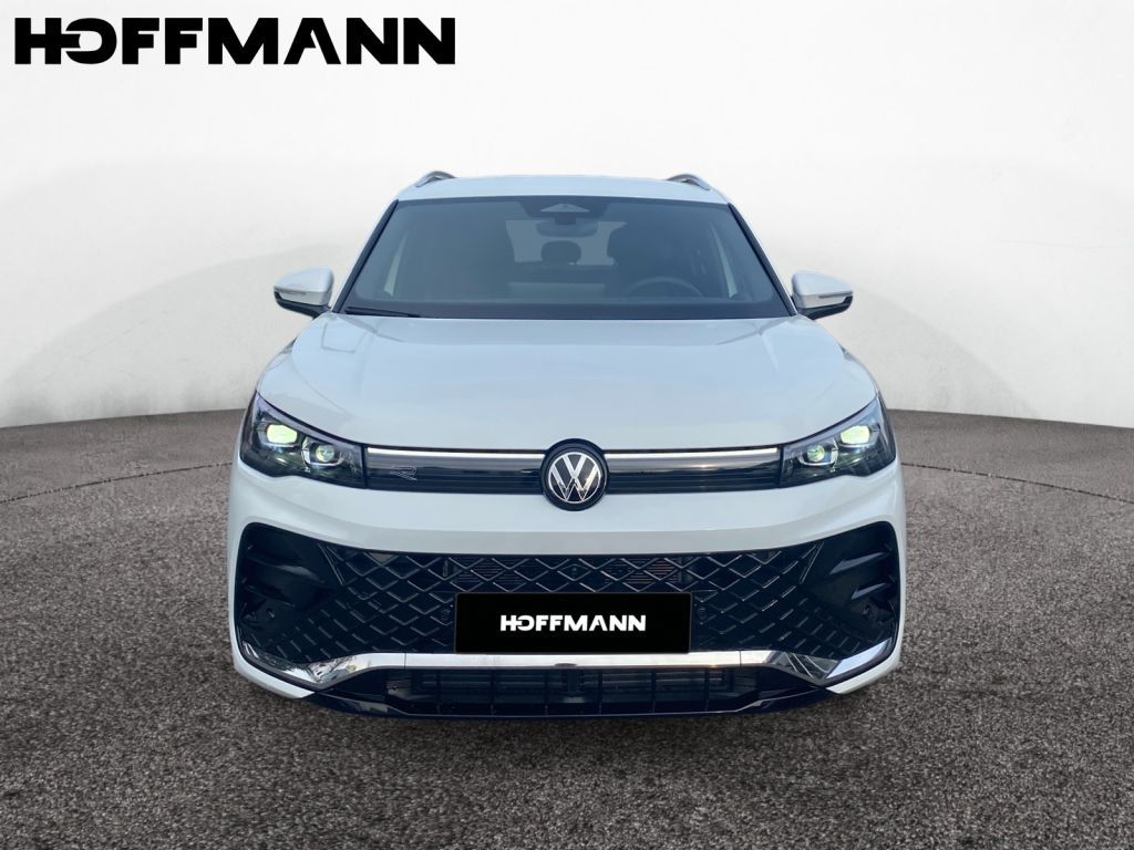 Fahrzeugabbildung Volkswagen Tiguan 1.5 eTSI OPF DSG R-Line