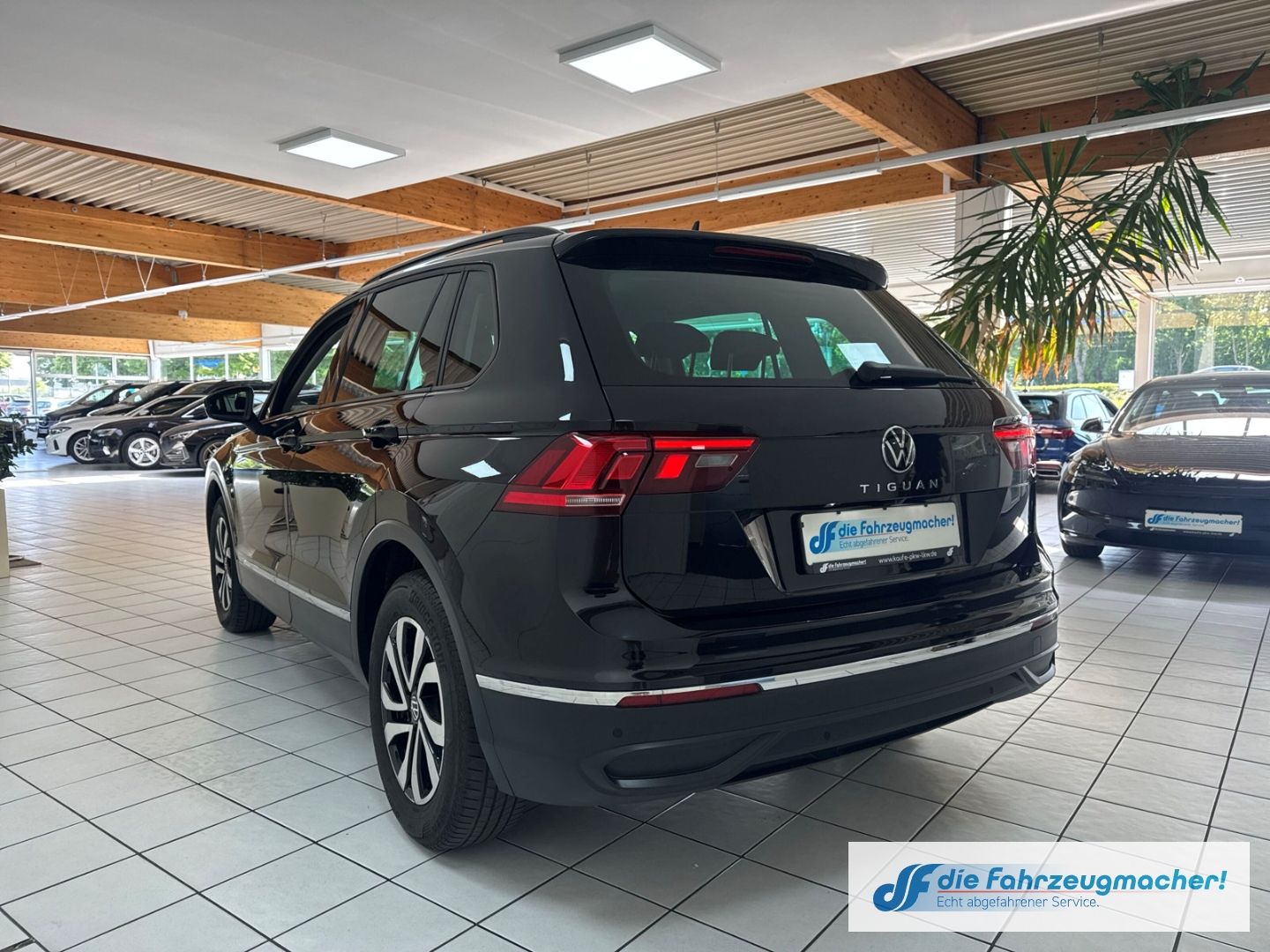 Fahrzeugabbildung Volkswagen Tiguan Life 1.5 TSI BMT Start-Stopp EU6d AHK-kla