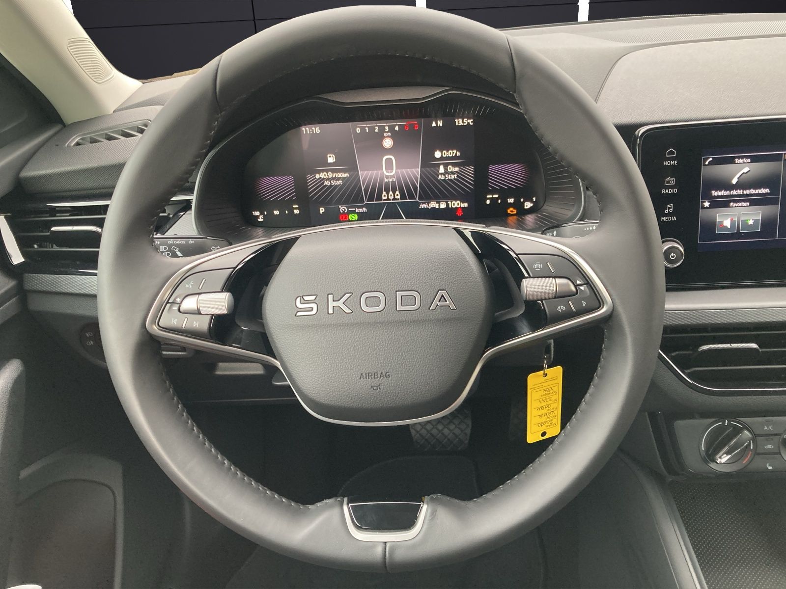 Fahrzeugabbildung SKODA Kamiq 1.0 TSI Essence DSG SHZ LED AHZV