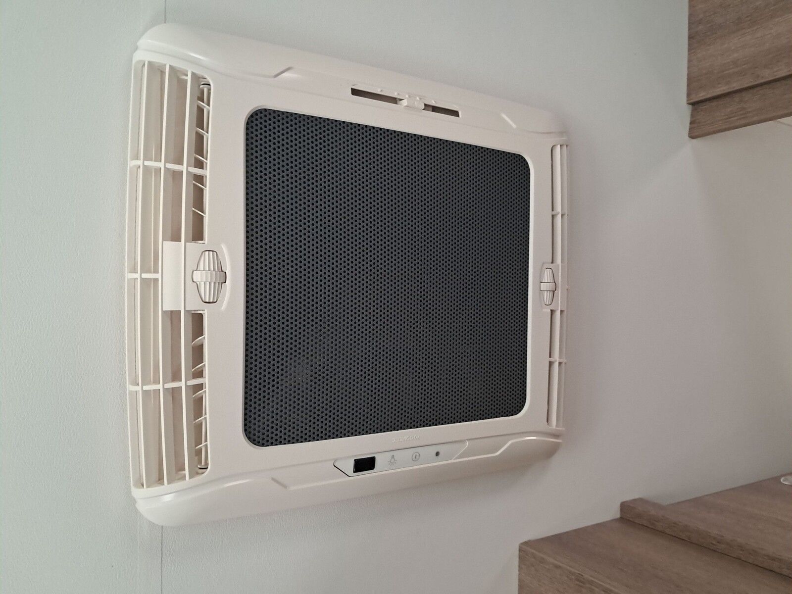 Fahrzeugabbildung Glücksmobil T 6757 Dachklima, Rückfahrkamera, Markise, TV