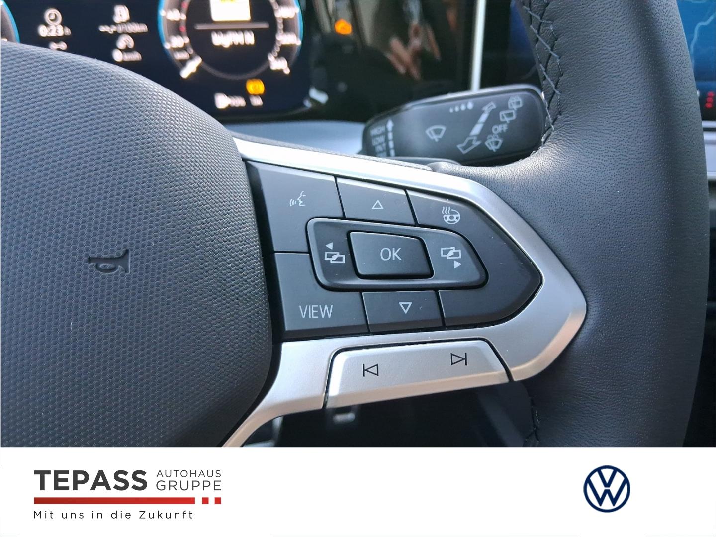 Volkswagen Golf 1.5 l eTSI Energy PANO AHK GJR, миниатюра 12