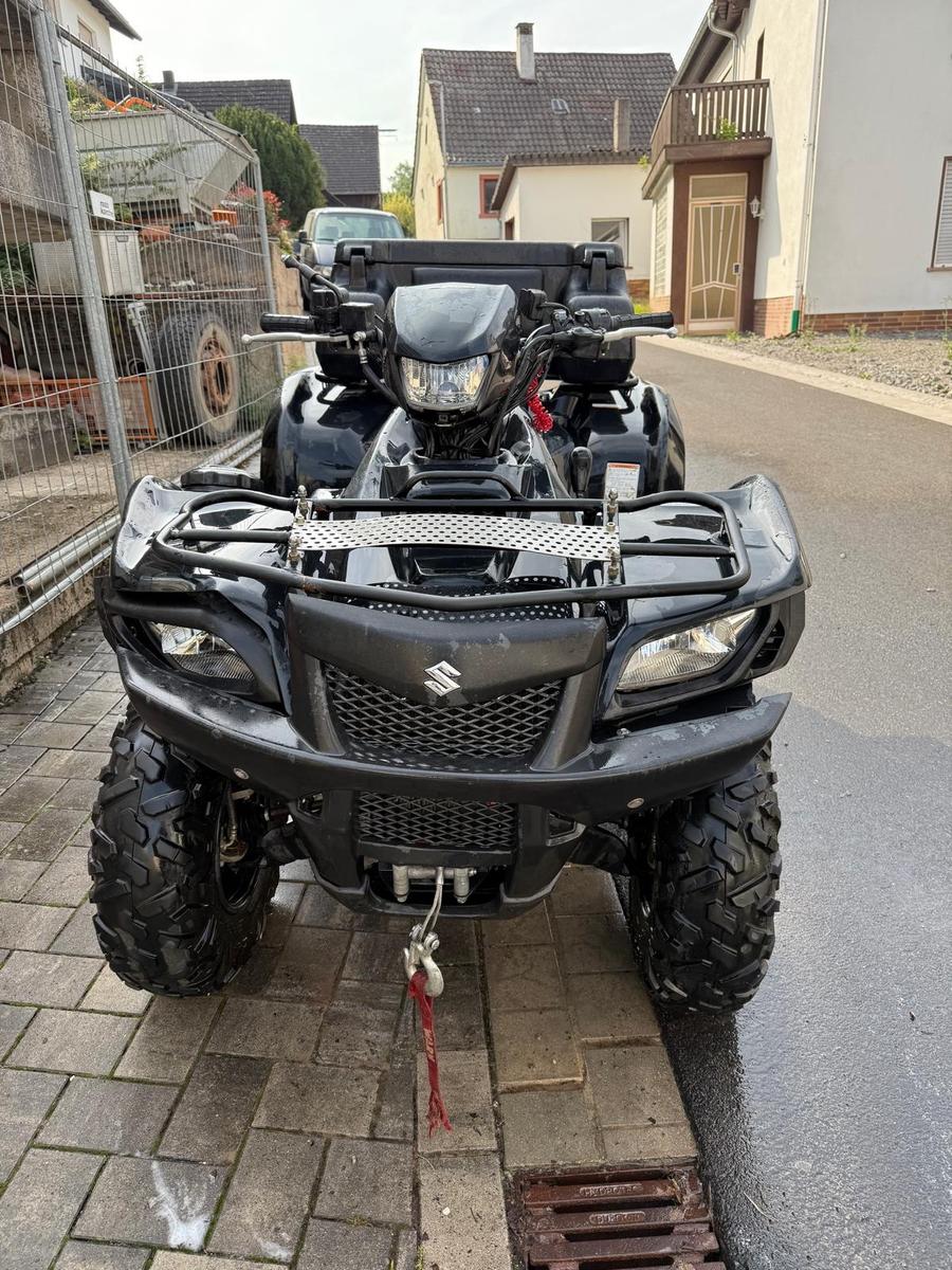 Suzuki  2012 — engine 722 cm³, 50 HP (37kW)