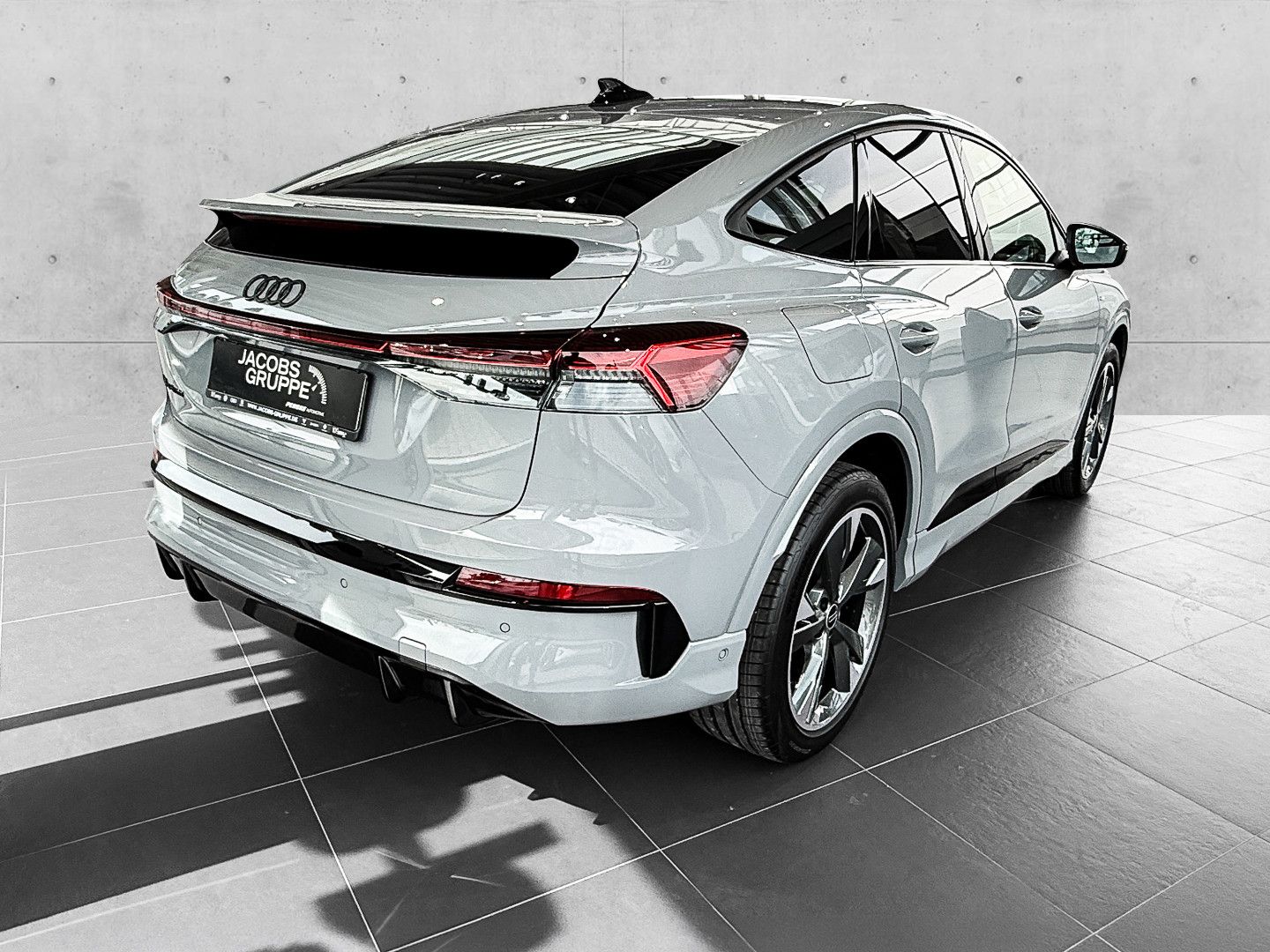 Audi Q4 Sportback e-tron performance 210 HUD,AHK,Tech imagem 3