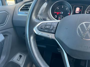 Volkswagen Tiguan - 11