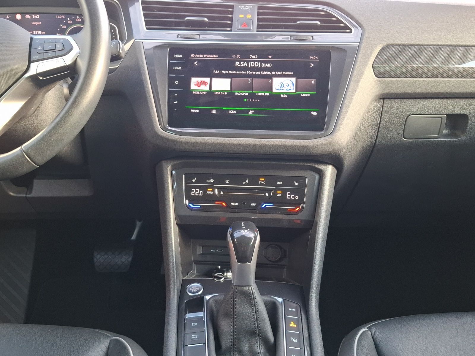 Fahrzeugabbildung Volkswagen Tiguan eHybrid Elegance DSG Matrix AHK Navi AID