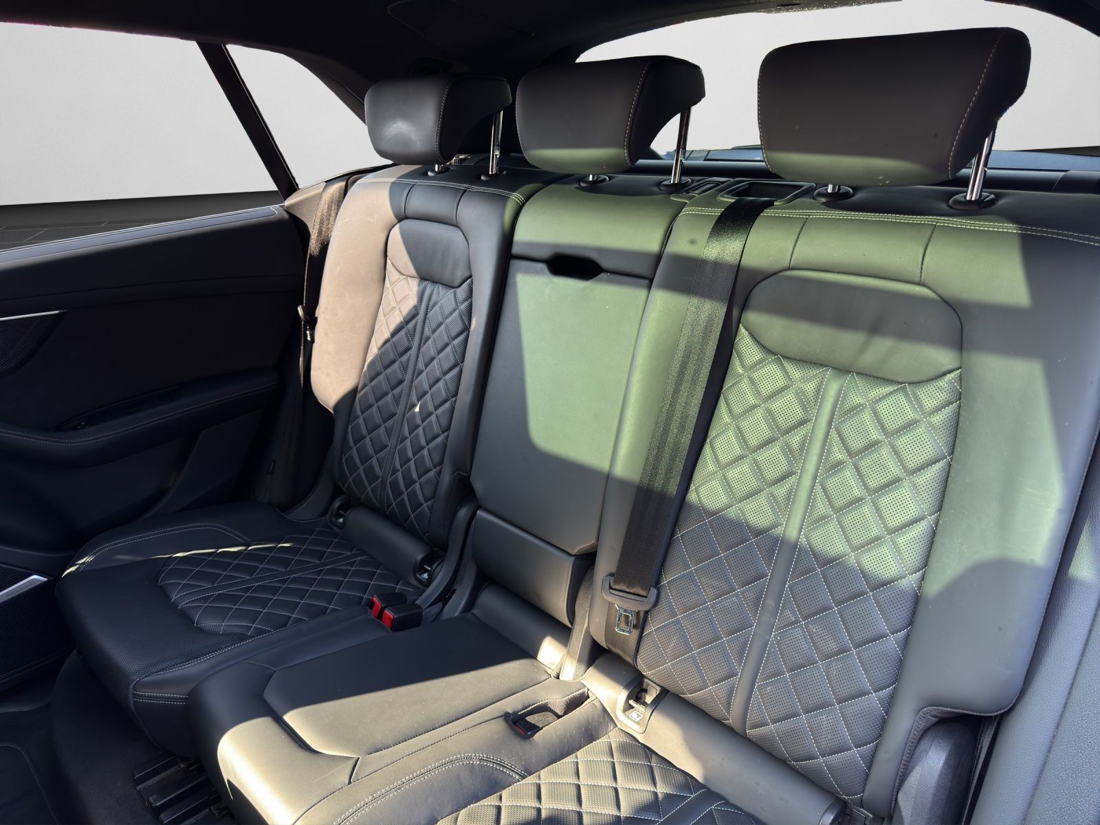 Audi SQ8 - Bild 15