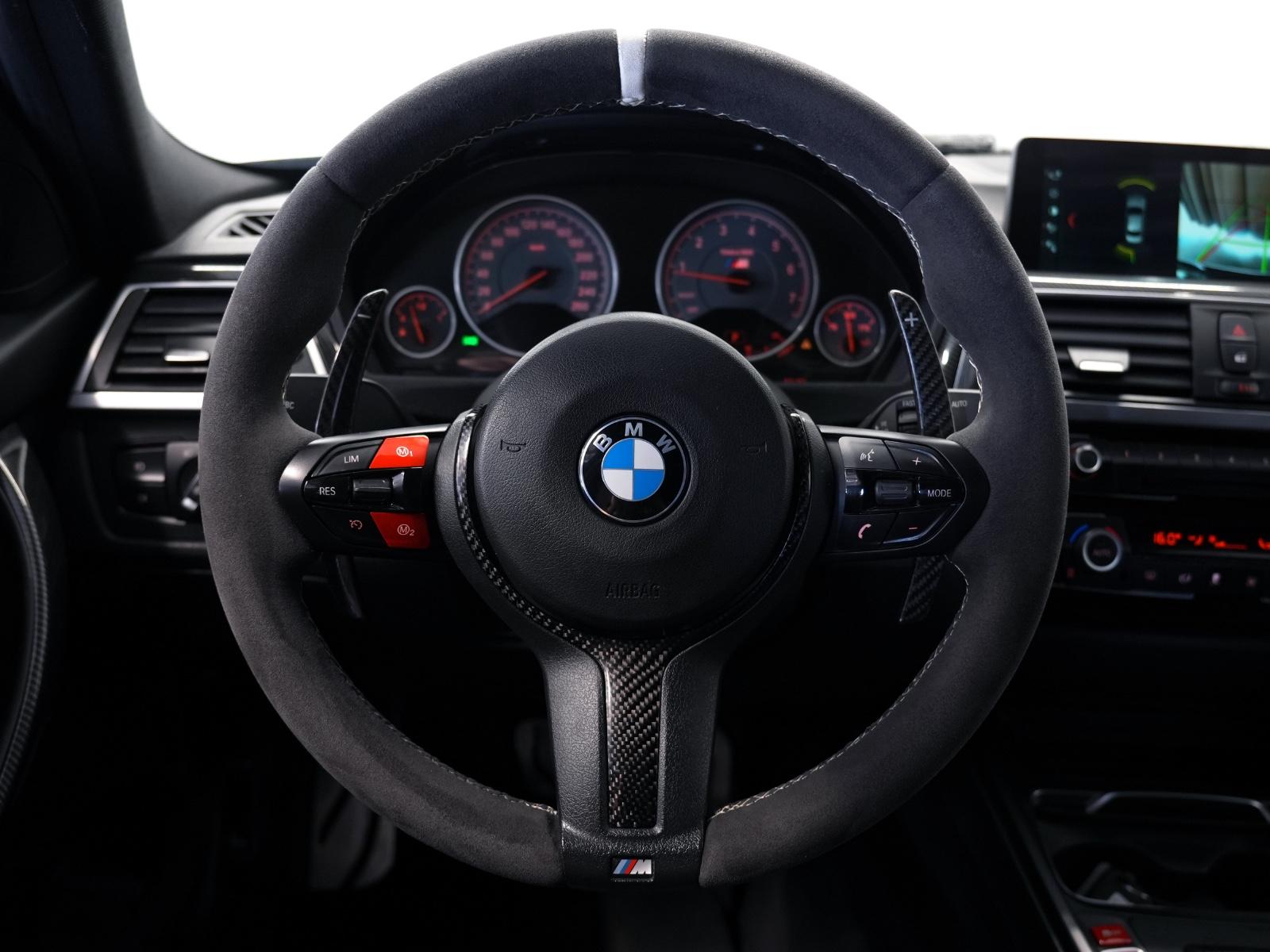 BMW 330i Limousine M-Sport CARBON/R-KAM/MEMORY/LEDER