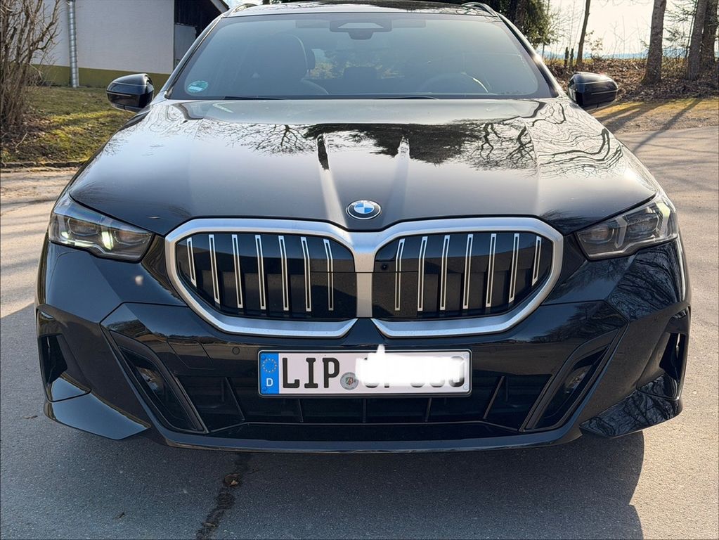 Image of BMW 540