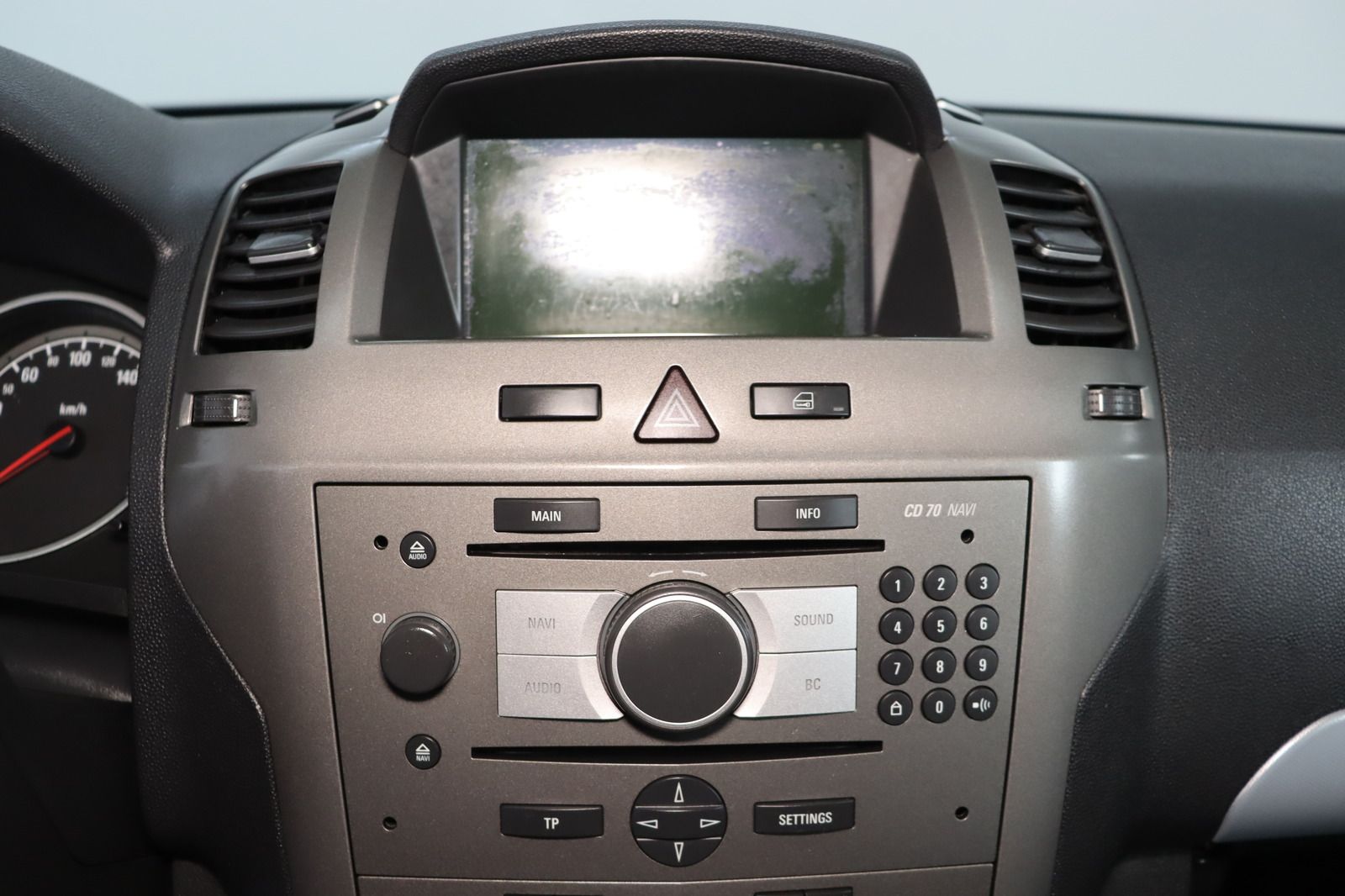 Fahrzeugabbildung Opel Zafira B Klimaautomatik Edition