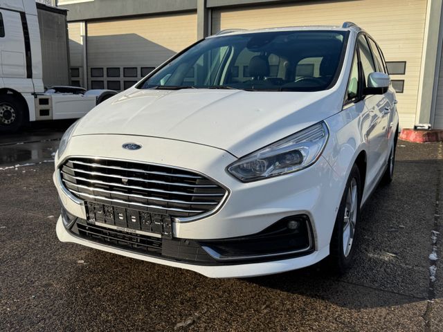 Ford Galaxy Titanium 7-Sitze Pano Aut. SHZ Navi