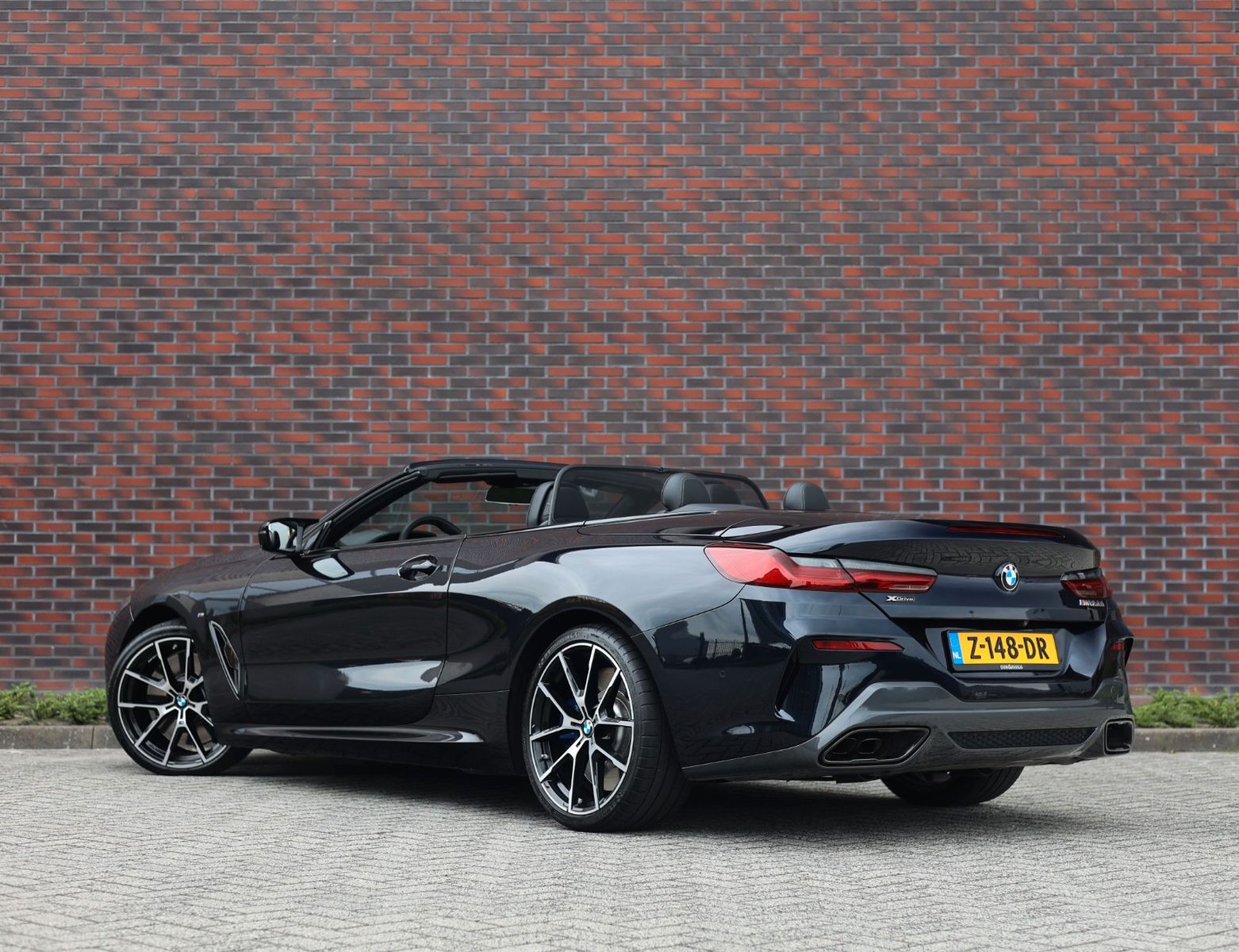 BMW M850i xDrive Cabrio | Airscarf - B&W imagem 2