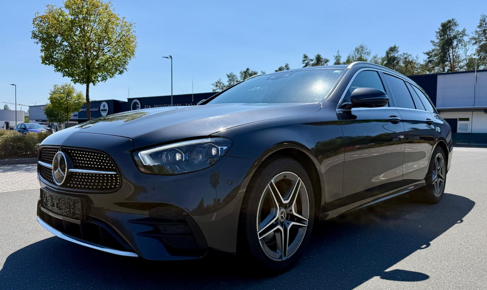 Mercedes-Benz E 300 de T 9G-Tronic AMG-Line Top-Ausstattung