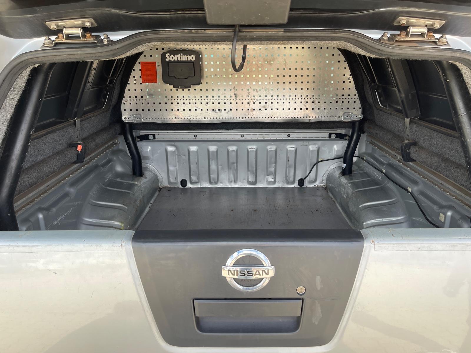 NISSAN NAVARA 190CH PICKUP DOUBLE CAB SE 4X4