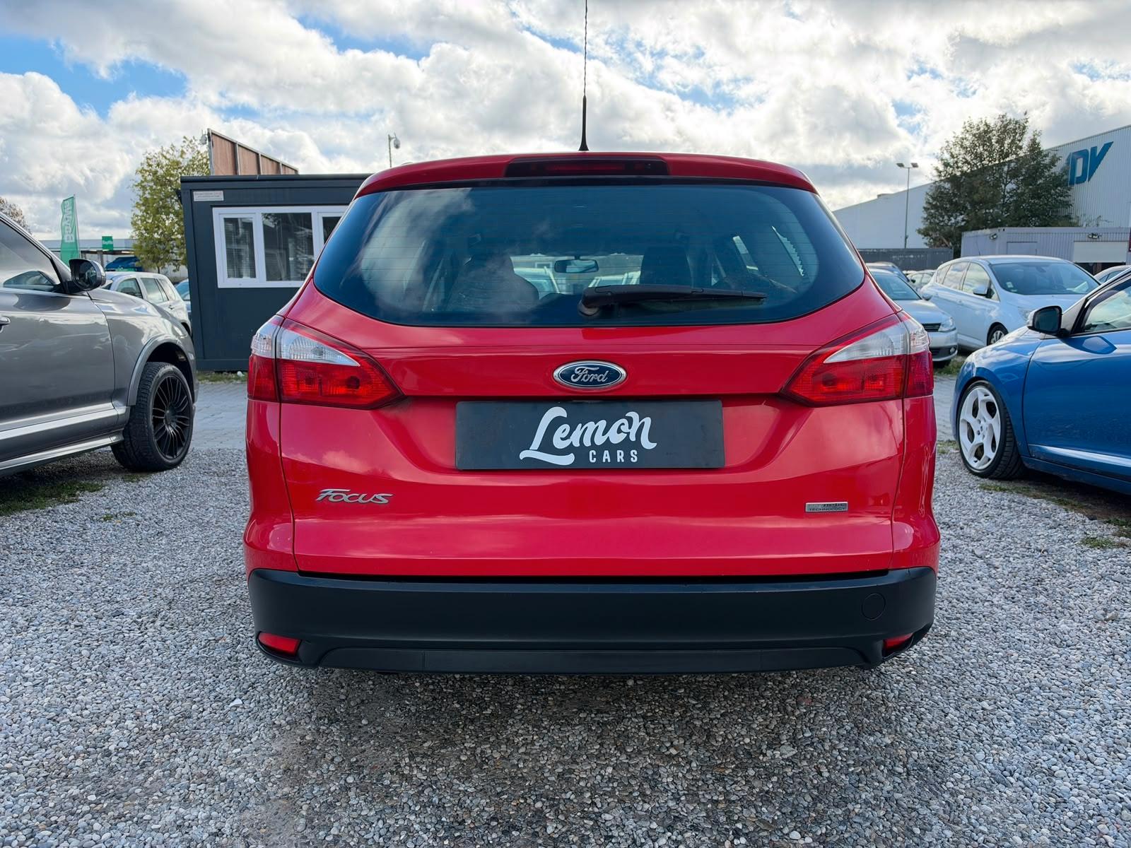 Ford Focus 2011 — photo 5