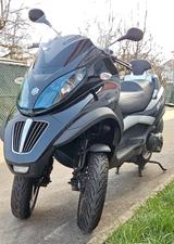 Piaggio MP LT400ie - PIAGGIO MP4
