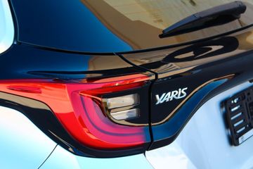 Toyota Yaris - 10