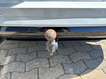 Fahrzeugabbildung Volkswagen Touran 2.0 TDI R Line Pano Leder ACC Standh. 18"