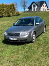 Audi A4 b6 1.6l 102PS, Klimaautomatik, ESP - Audi A4 mit Benzin-Antrieb: Limousine, 1.6