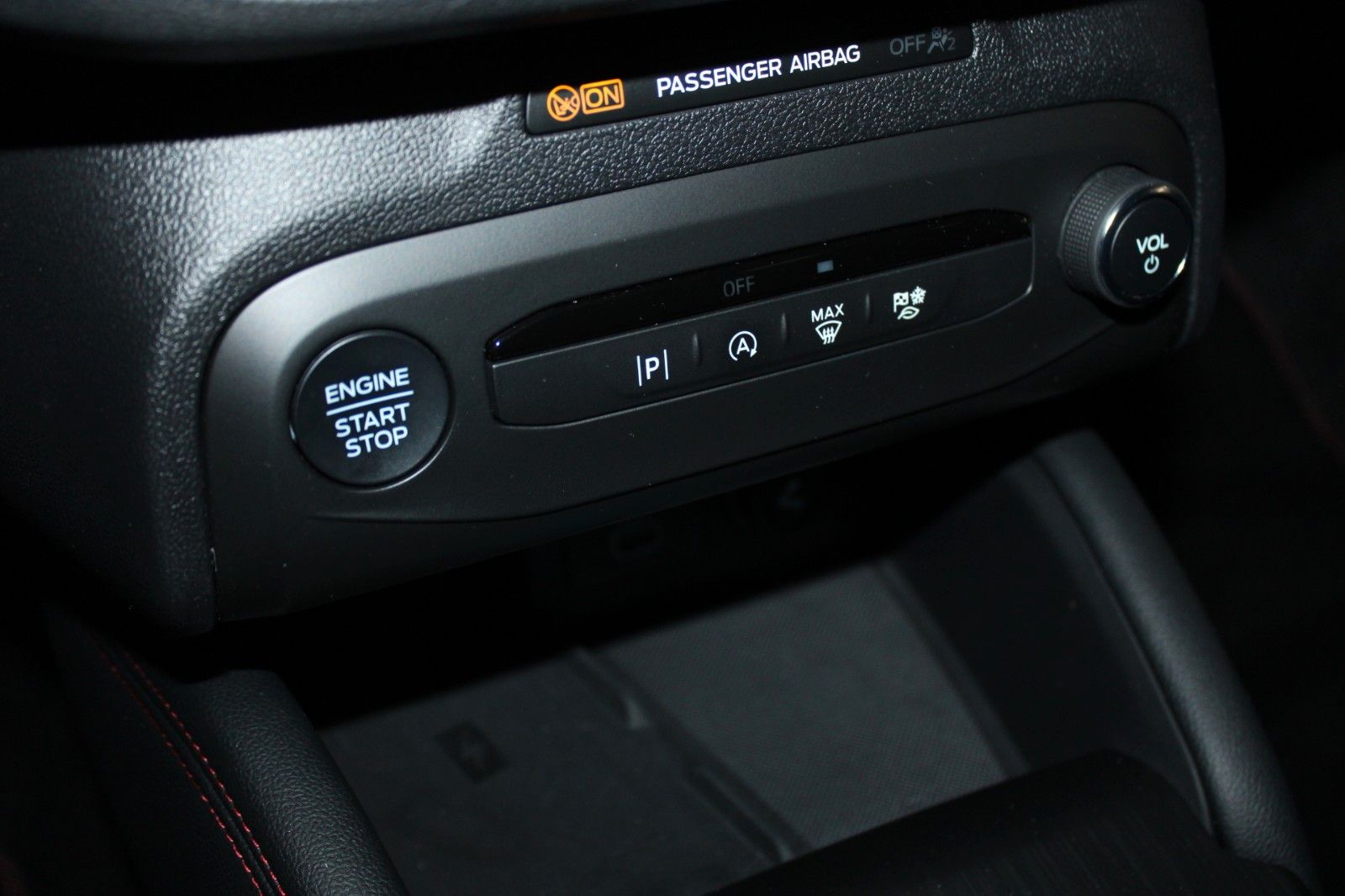 Fahrzeugabbildung Ford Focus ST-Line X Aut. LED ACC Leder Pano HUD Wint