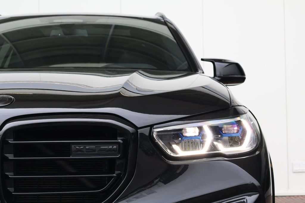 BMW X5 M — fotografia 3