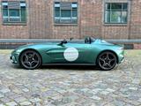 Aston Martin V12 Speedster - Aston Martin V12 Vantage: Roadster
