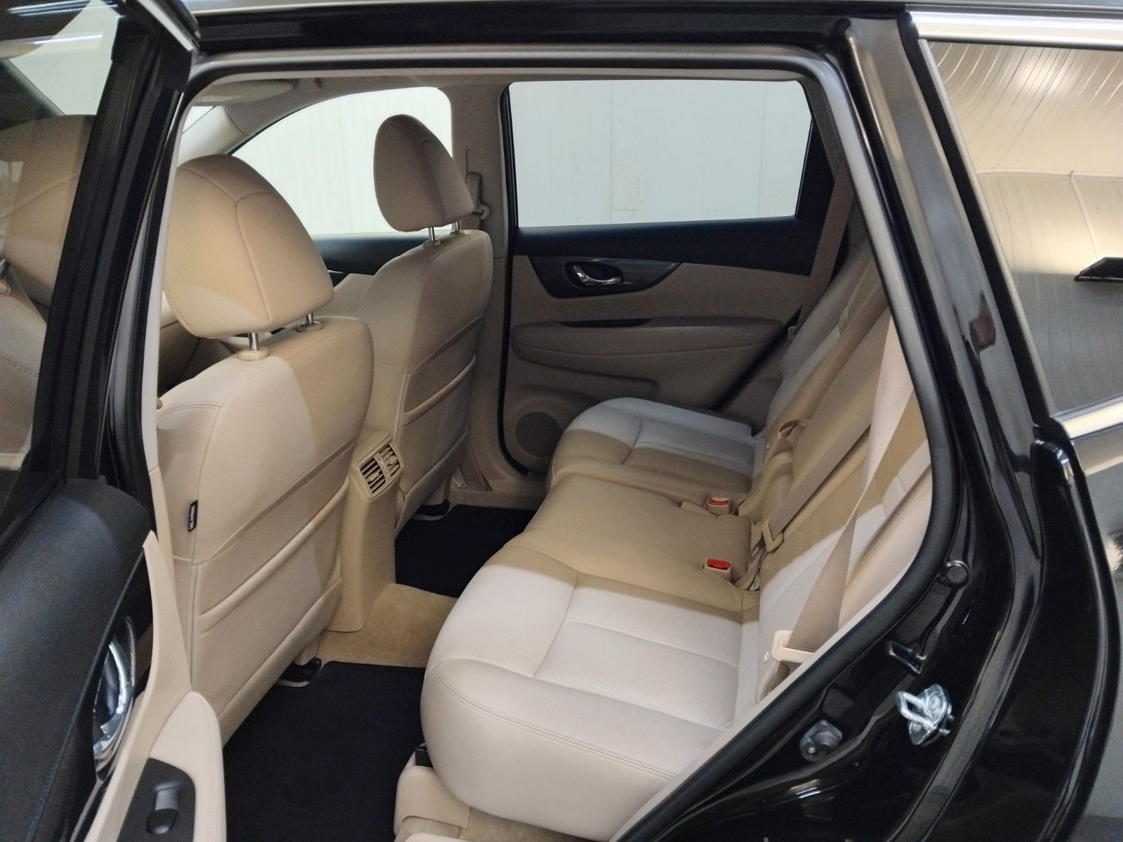 Nissan X-Trail (06/2026, Benzin)