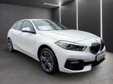BMW 118i Sport Line+ANH.KUPPLUNG+LIVE COCKPIT PRO - BMW 118 in Duisburg