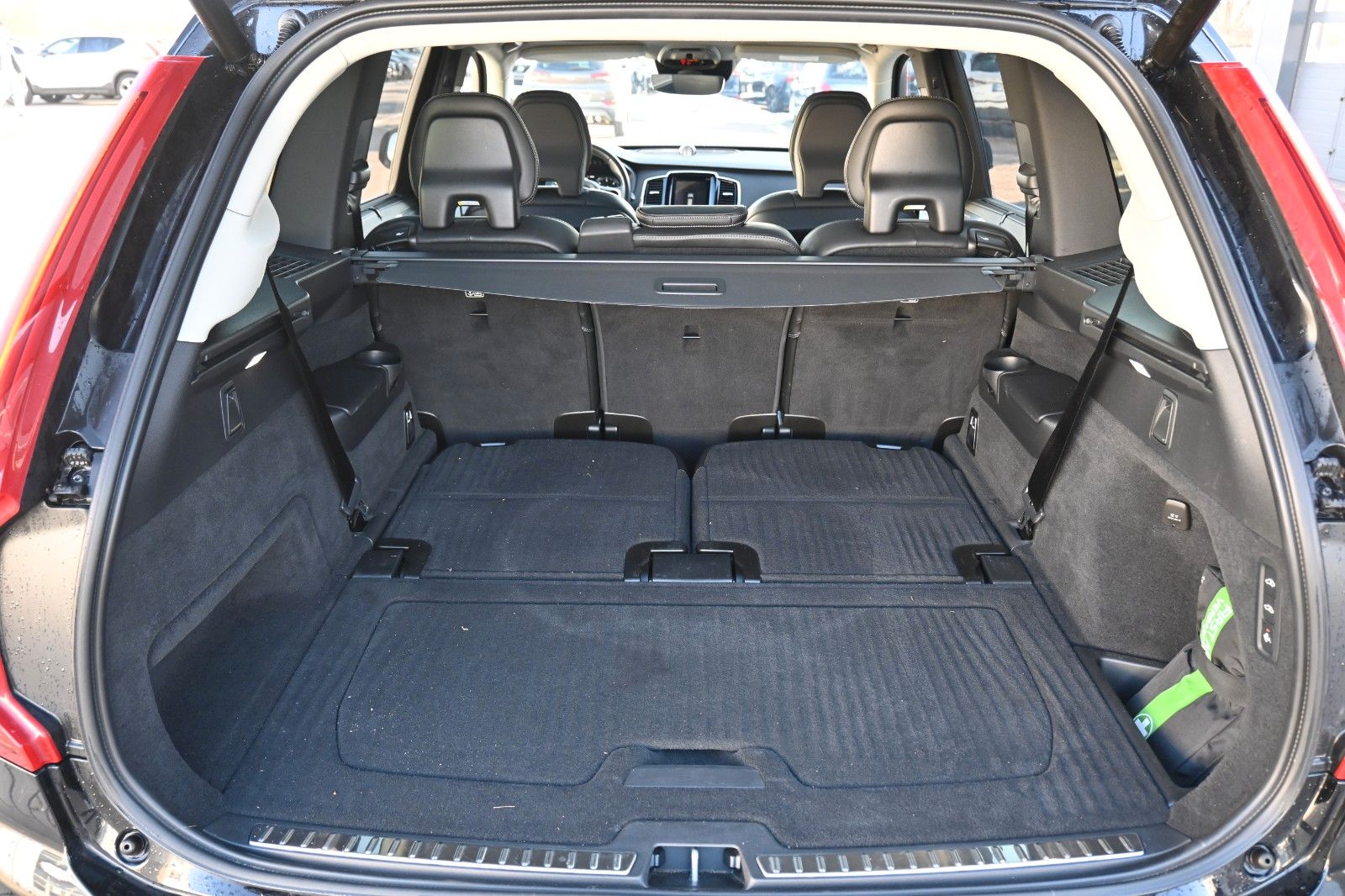 Fahrzeugabbildung Volvo XC90 D5 AWD Autom. Inscription*LUFT*360°*AHK*7-S