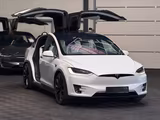 Tesla MODEL X RAVEN PERFORMANCE | WHITE ON WHITE | - weiße Tesla Model X