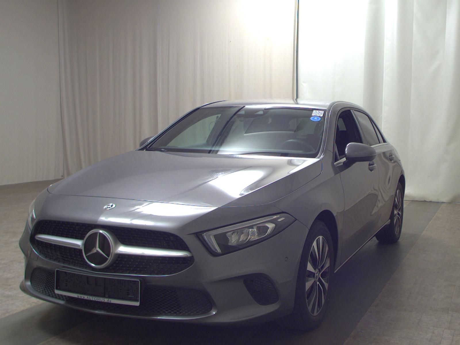 Mercedes-Benz A 250 e Navi LED Rückfahrkamera MBUX+ SHZ