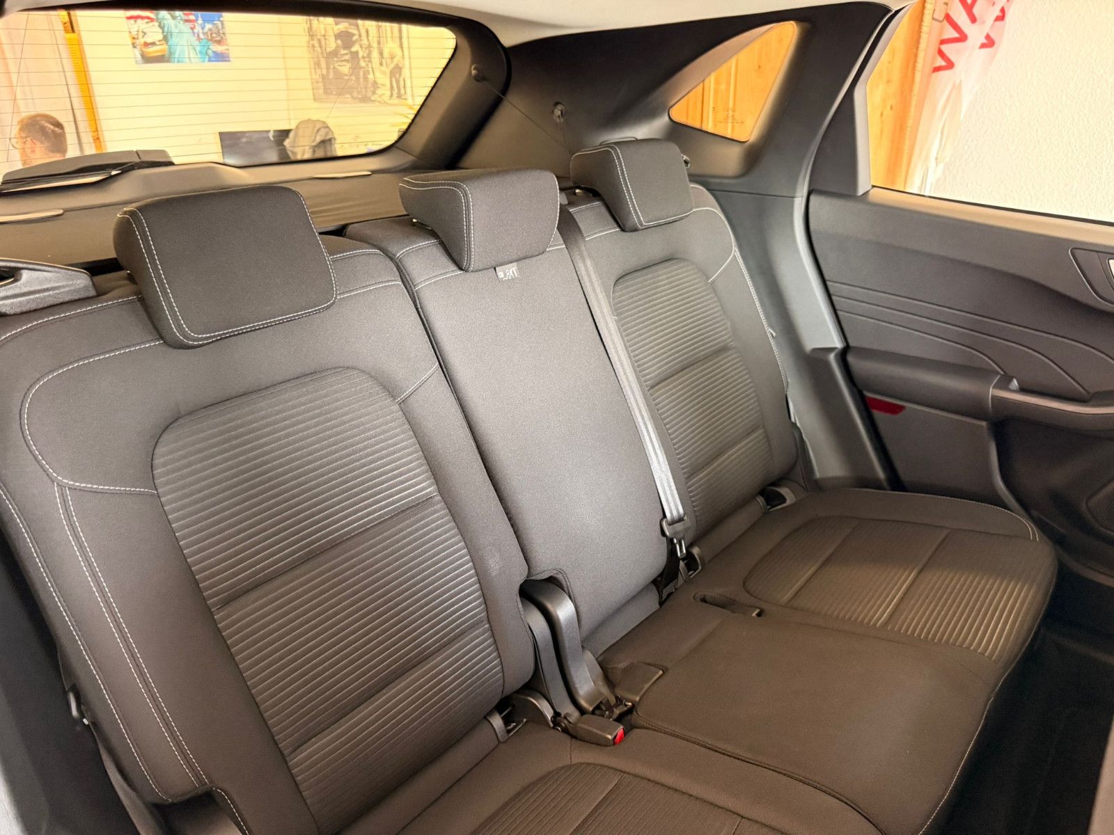Fahrzeugabbildung Ford Kuga Titanium / NAVI / KAMERA / GEPFLEGT