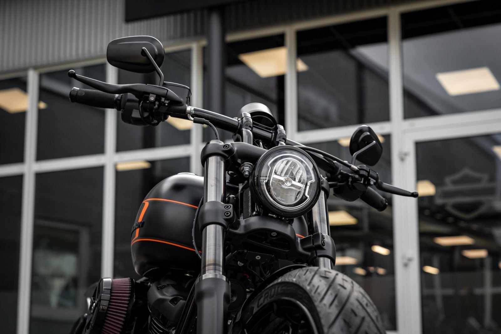 Fahrzeugabbildung Harley-Davidson Breakout DARKSIDE FXBR 117 MY25 -H-D Kiel Custom