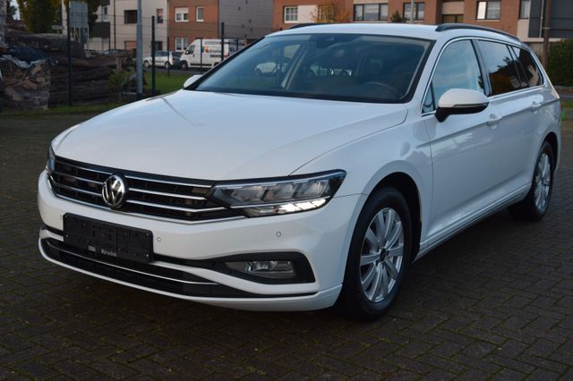 Volkswagen Passat Variant Business 4Motion*LEDER*KAMERA*
