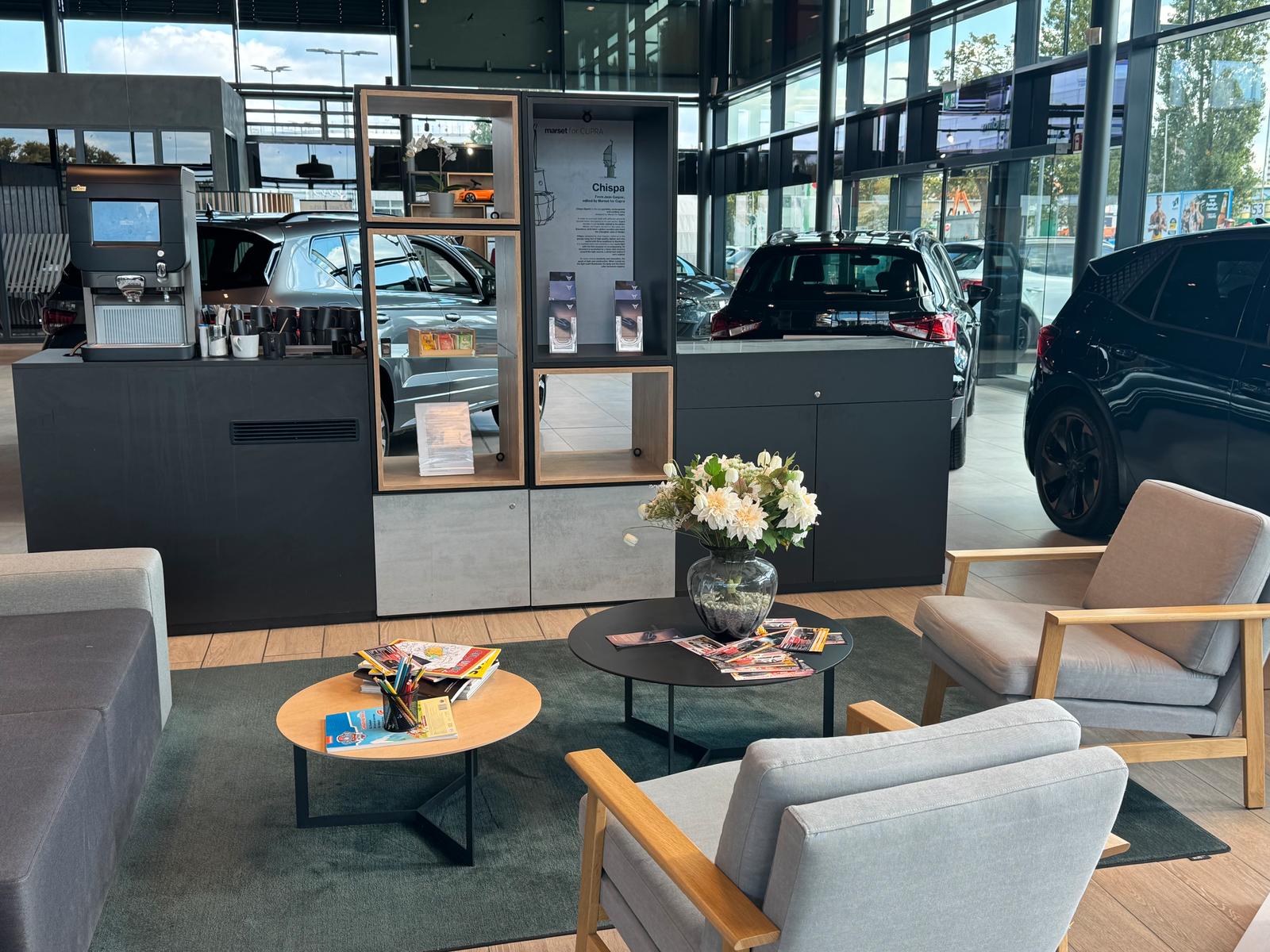 showroom-image-bottom
