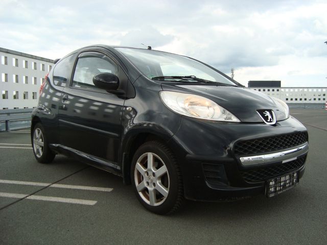 Peugeot 107 Automatik,22800Km.Klima TÜV neu