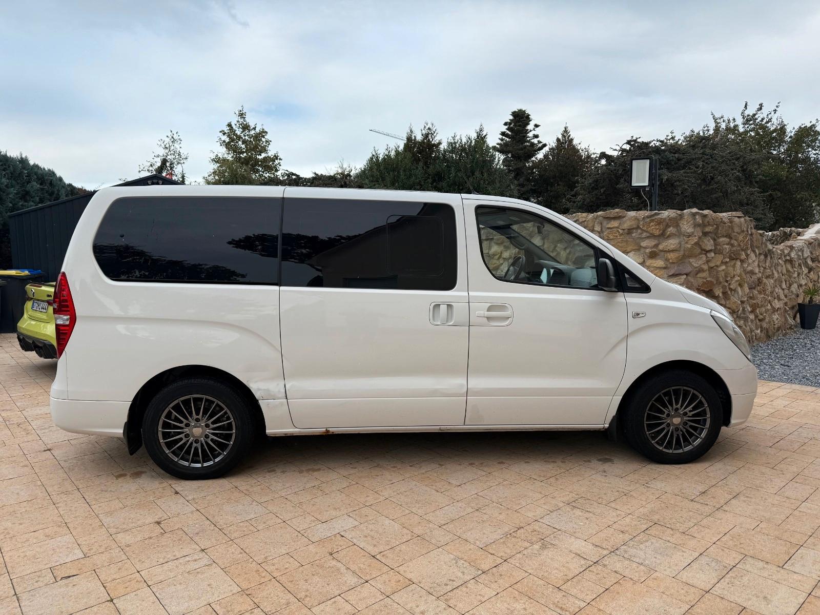 Hyundai H-1 Travel Premium+Leder+Navi+SHZ+AHK