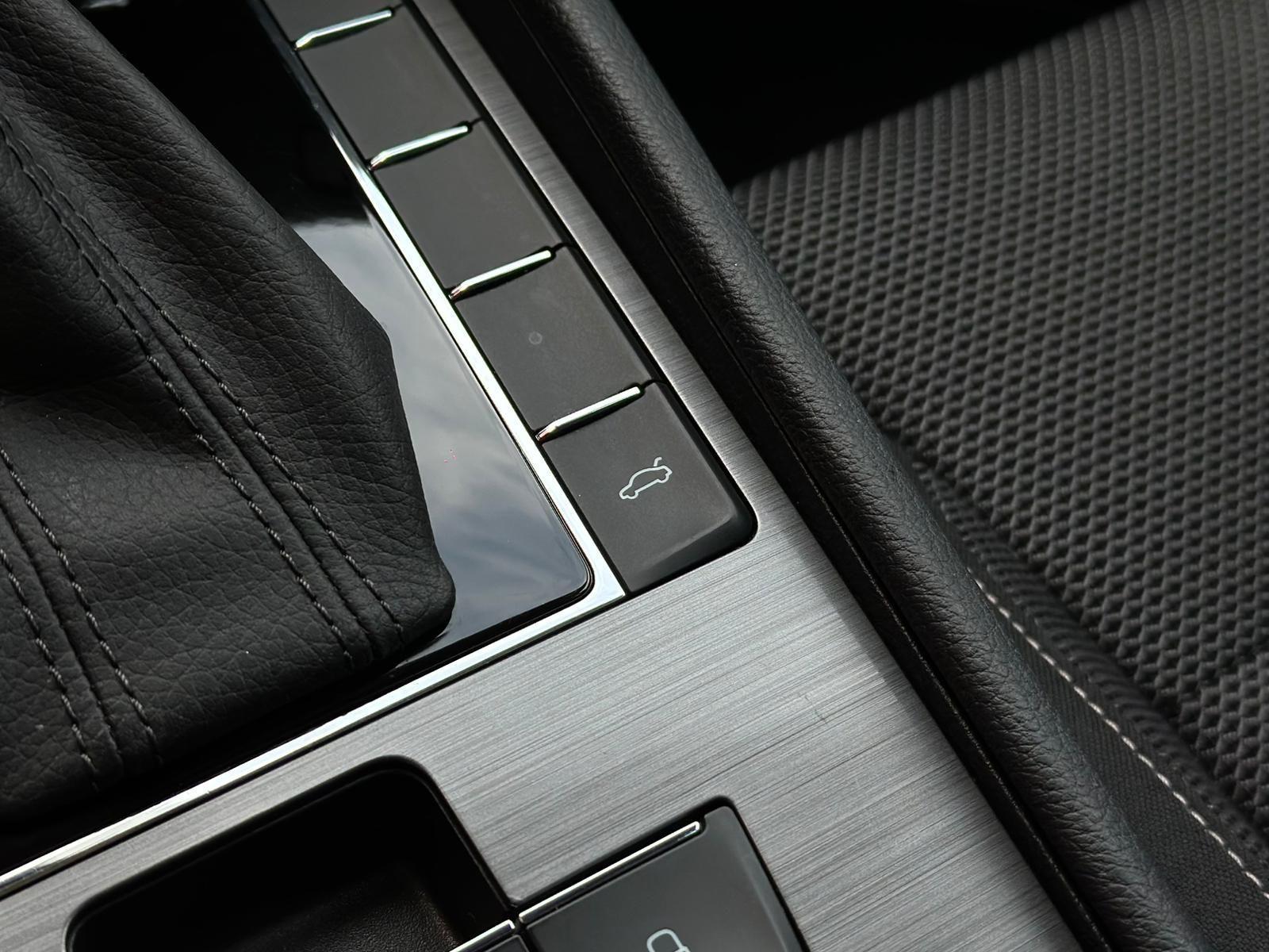 Skoda Superb 2.0TDI STYLE MATRIX#MEMORY#NAVI#SHZ#AHK